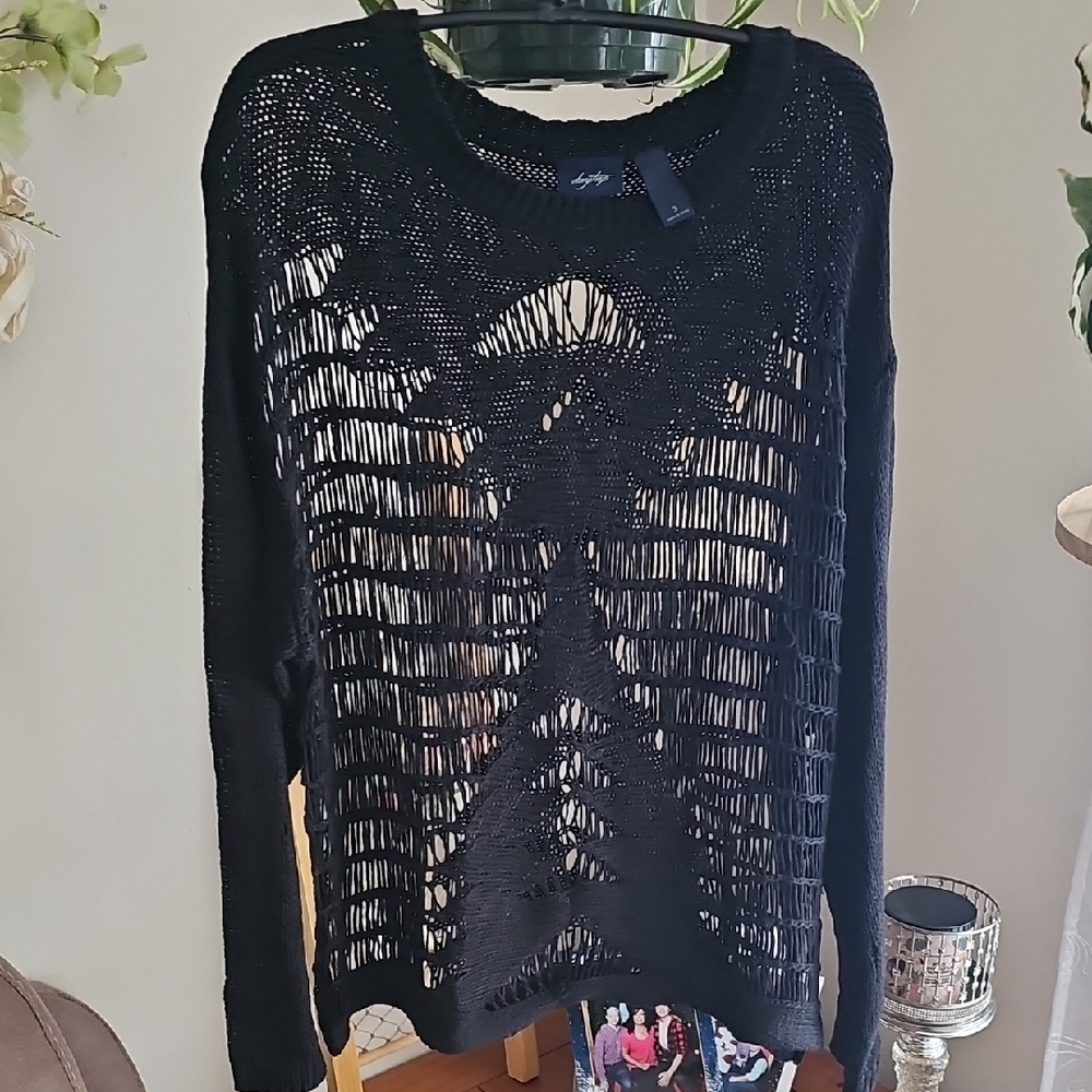 Buckle Daytrip Black Distressed Cutout Sweater Long Sleeve